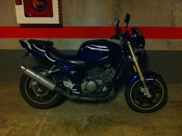 Moto Hyosung 250cc