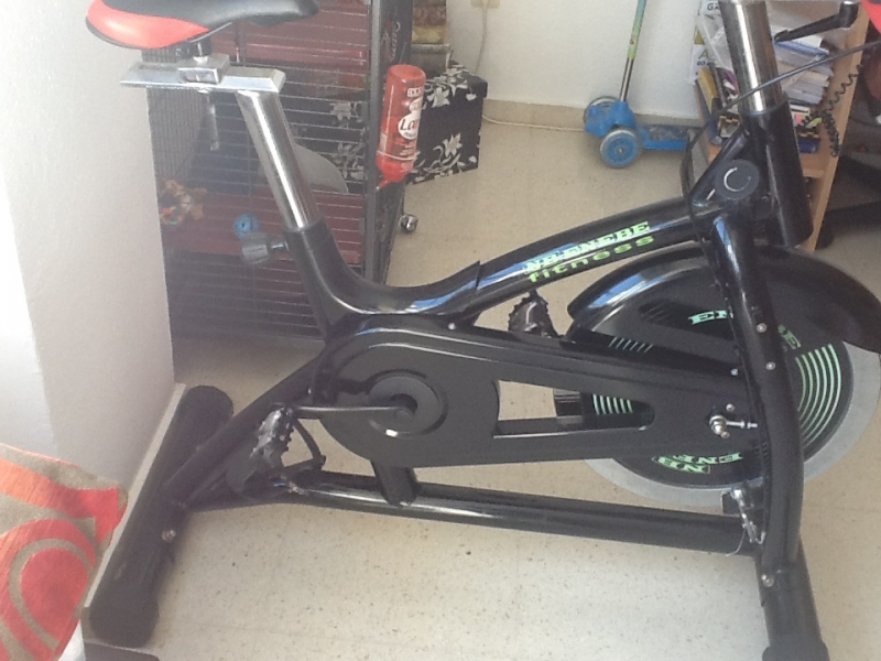 Bicicleta fitness 