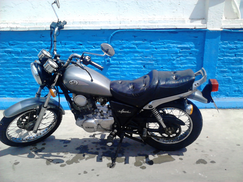 MOTO YAMAHA 250 SR SPECIAL