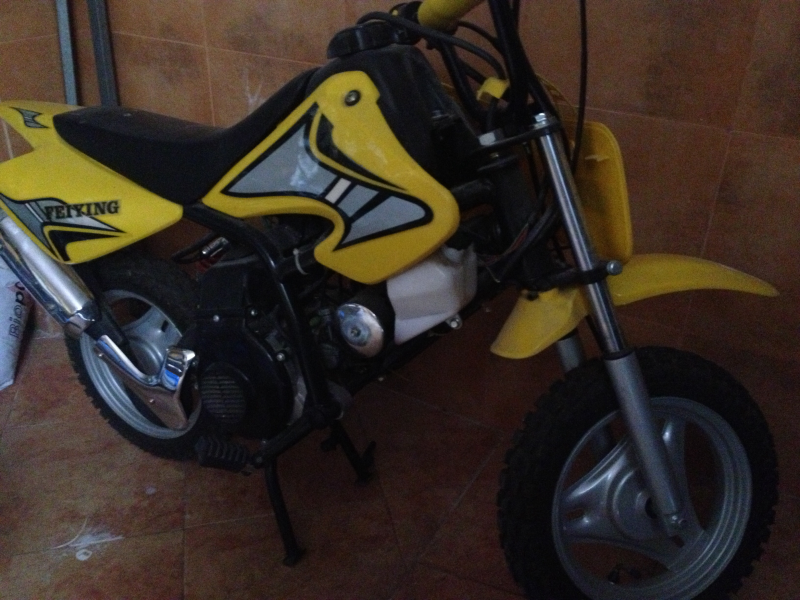 Moto pequeña x tele led 