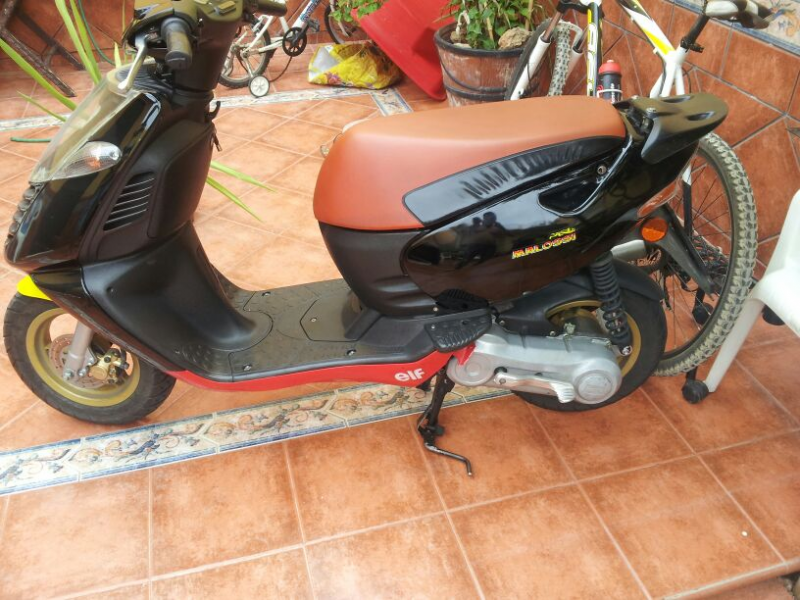 moto aprilia sonic
