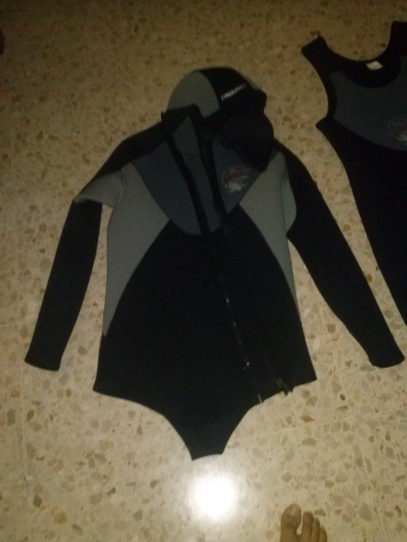 traje buzo + arpón