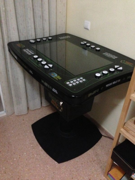Máquina de póquer Texas holdem play 4 