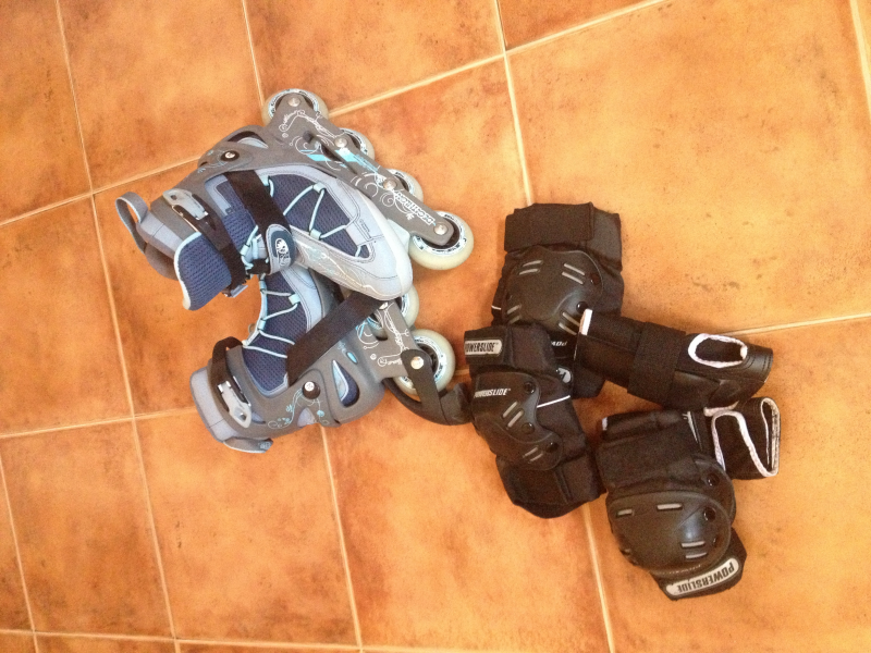 Patines en línea con accesorios 