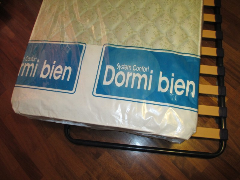 Colchón y somier de lamas