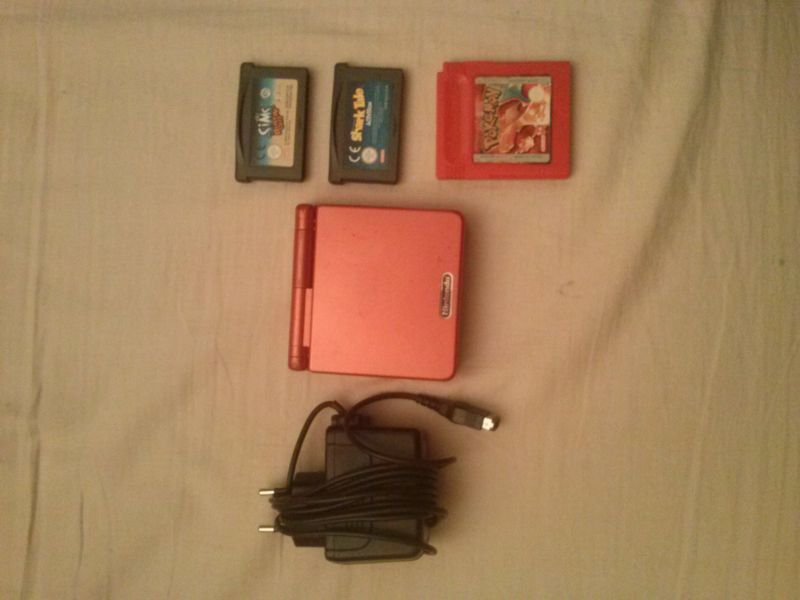 Game Boy advance + 3 juegos.