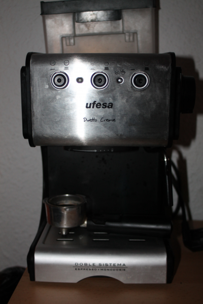 cafetera duetto creme+ aspirador escoba
