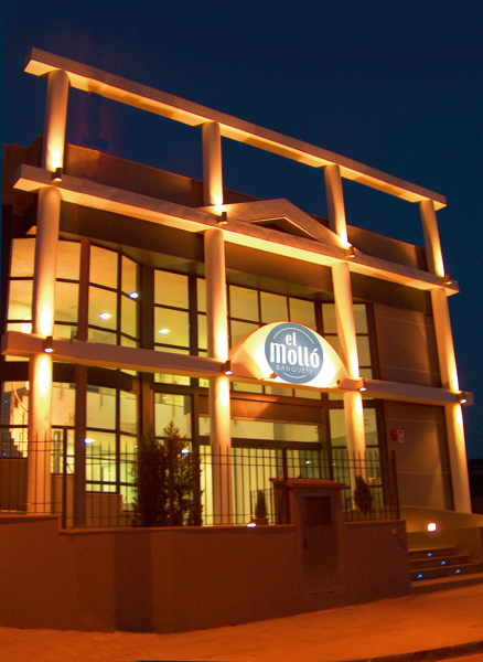 Edificio salón de banquetes
