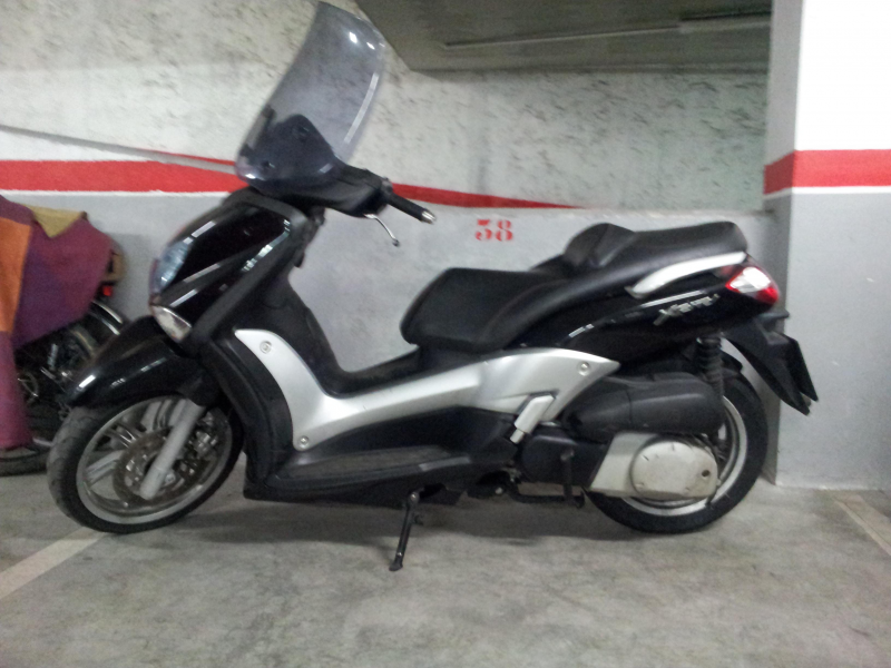YAMAHA X CTIY 250 i