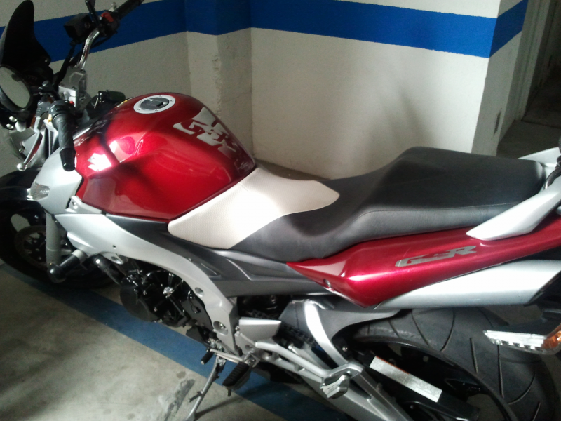 Suzuki GSR 600