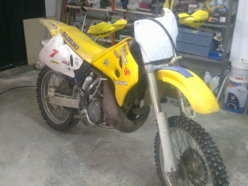 CAMBIO SUZUKI RM250 escape competicion