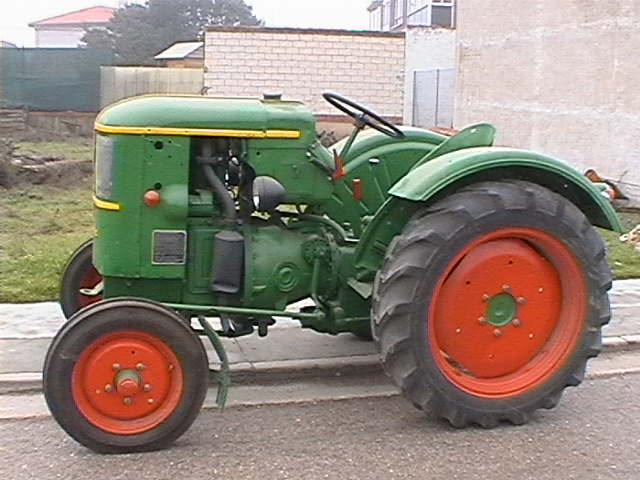 Cambio Tractor antiguo por coche clasico