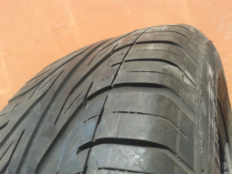 rueda:llanta + neumatico PIRELLI