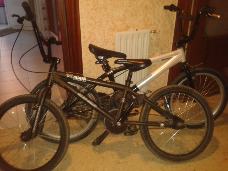 bici bmx o guitarra española