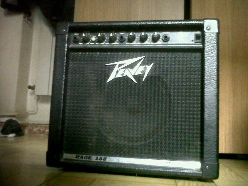 Amplificador de guitarra 