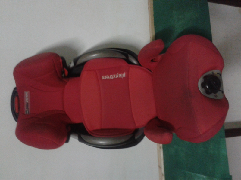 sillita para niño de coche