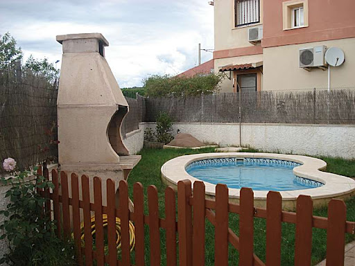 CHALET INDEPENDIENTE EN NÁQUERA