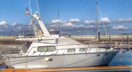 Barco Doqueve 11 metros 2 motores
