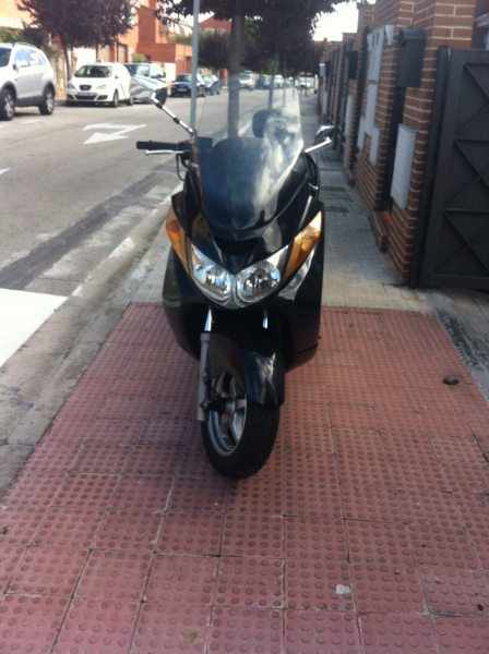 Suzuki burgman 400