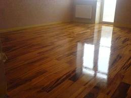 MATERIAL + INSTALACION DE PARQUET