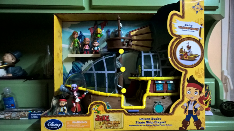 BARCO PIRATA JAKE