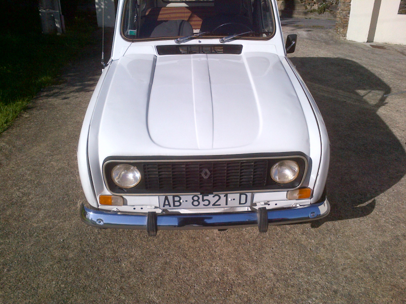 RENAULT 4 