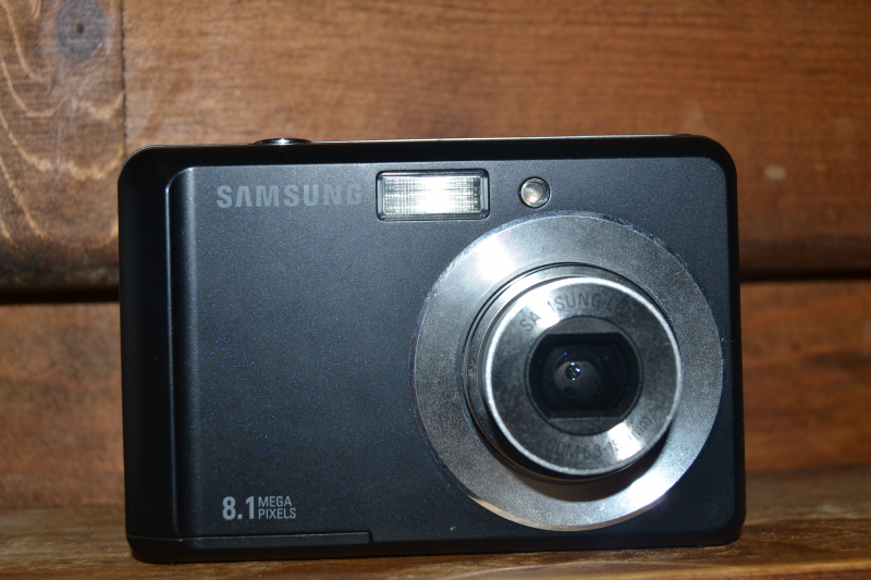 camara samsung ES10 8.1 mega pixels en perfecto funcionamiento