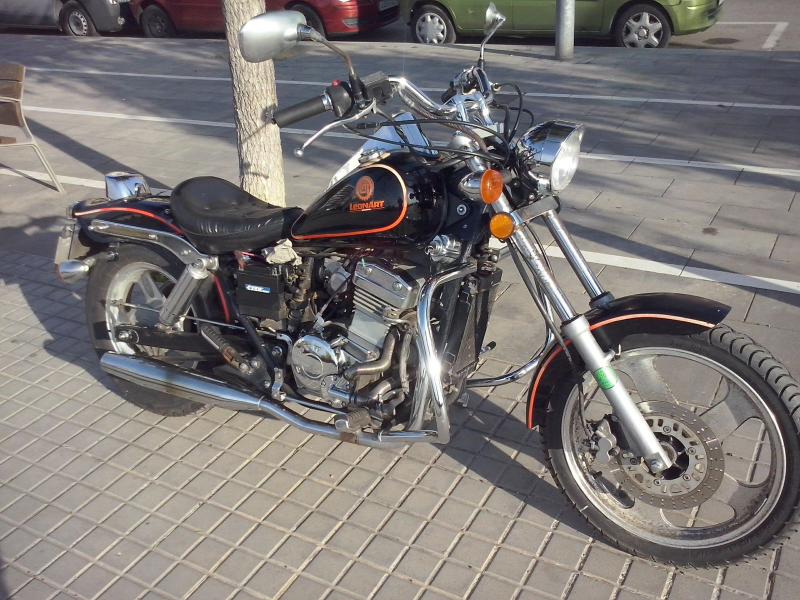 moto custom