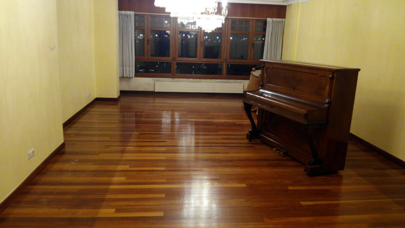 Piano de madera