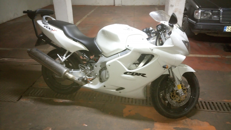 Cbr 600 f por moto custom 