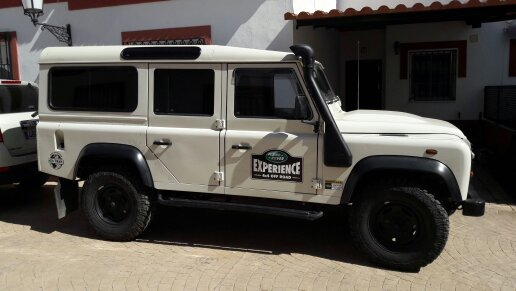 land rover defender td4 del 2009