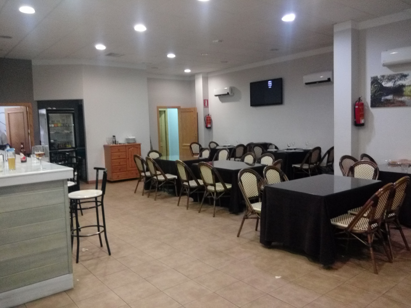 restaurante con terraza por piso