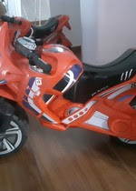 Moto infantil grande buen estado