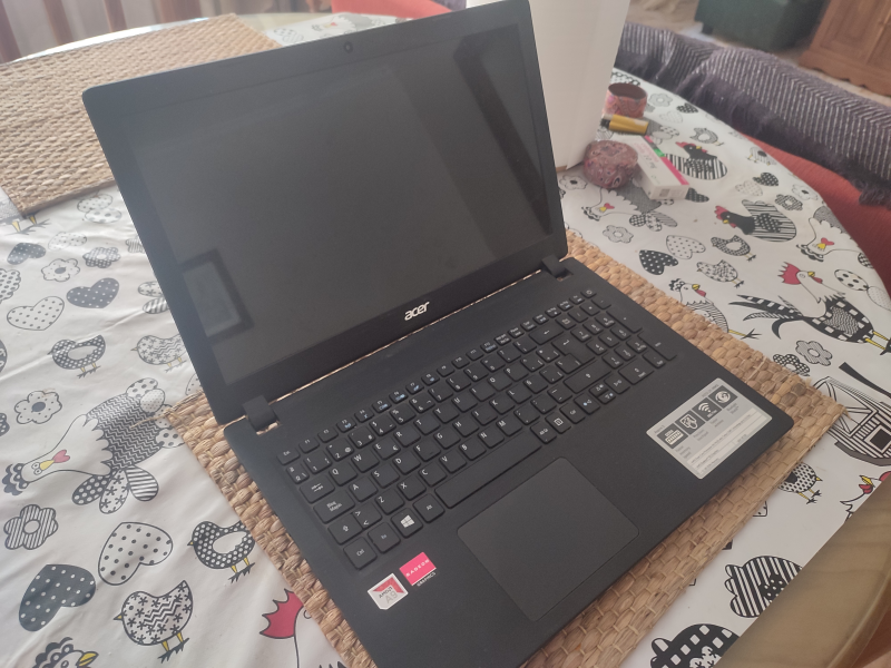 ORDENADOR PORTÁTIL ACER ASPIRE 3