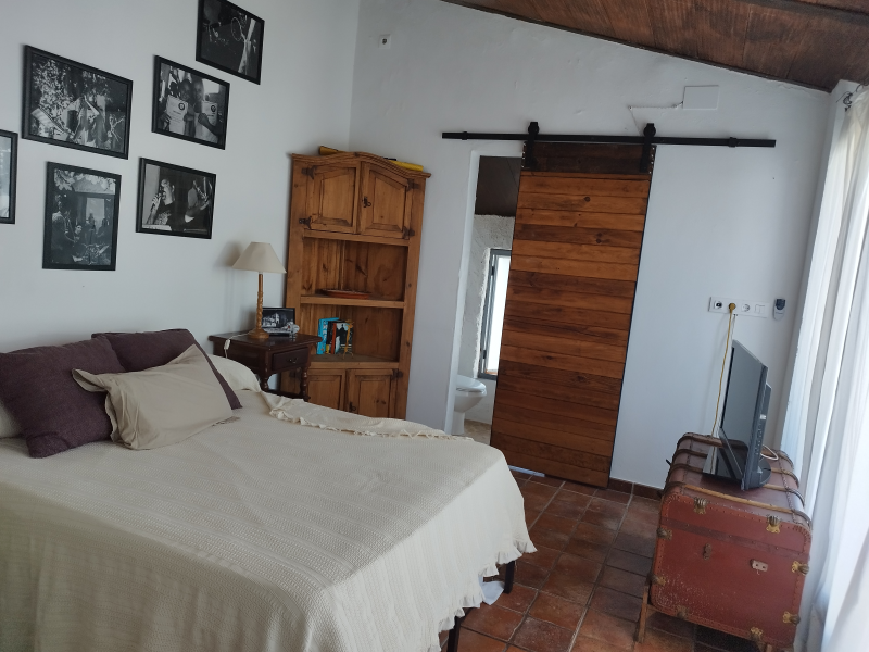 Casa en la Sierra de Huelva por piso en Sevilla capital 