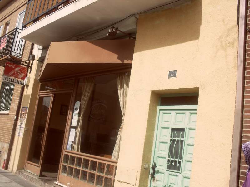 edificio 2 plantas, local mas vivienda