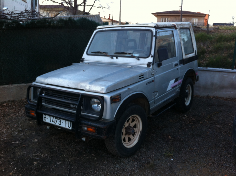Suzuki sj 413