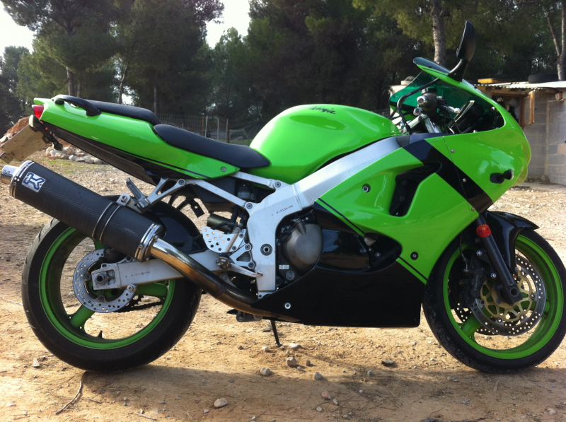 moto kawasaki zx6r