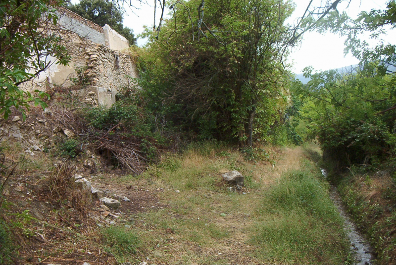 CORTIJO A REFORMAR EN SITIO SIN IGUAL COLLADOS DE LA SAGRA  GRANADA.