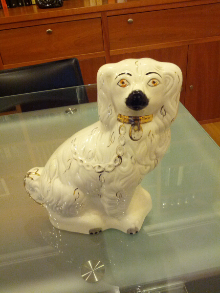 PERRO DE PORCELANA BESWICK STAFFORDSHIRE