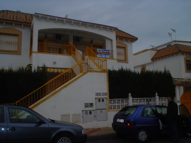 BUNGALOW EN TORREVIEJA POR VIVIENDA EN MADRID