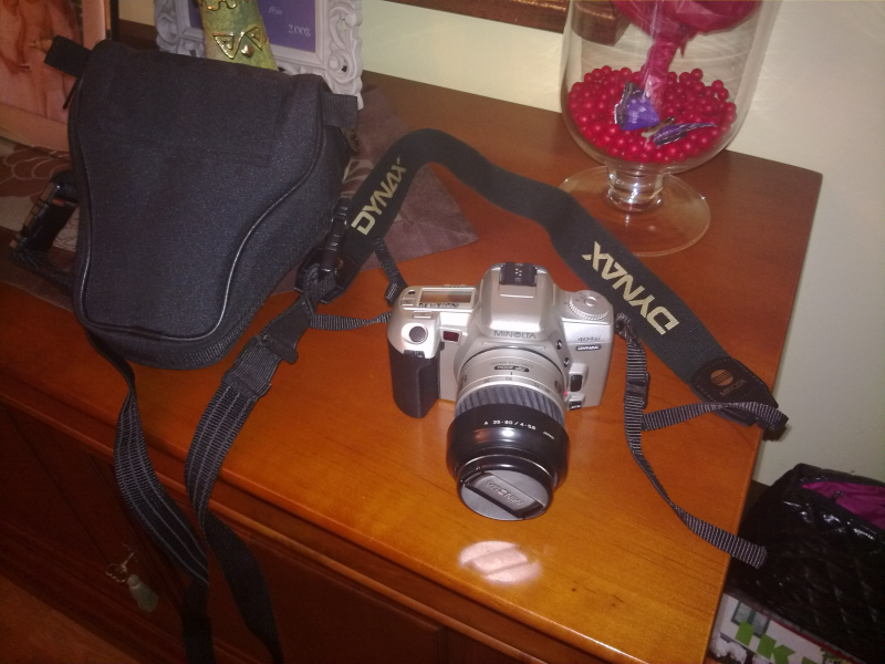 Camara Reflex Minolta Dynax 404si 