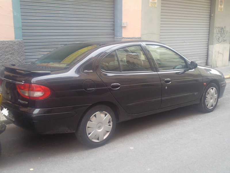 RENAULT MEGANE 