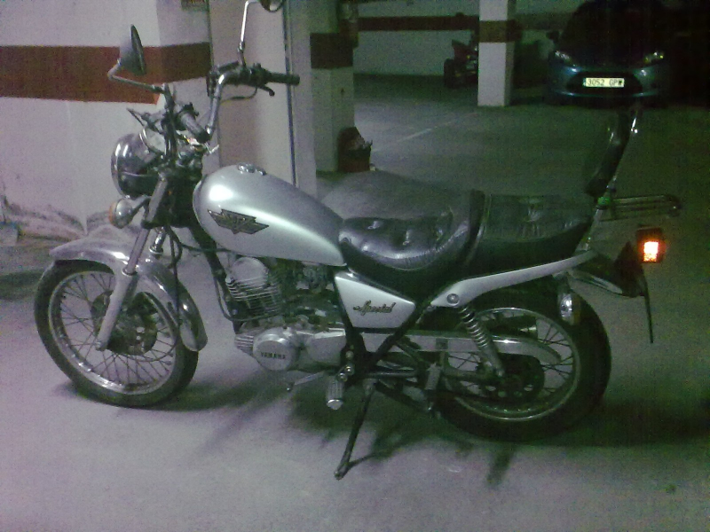 Moto Yamaha 250 SR Especial