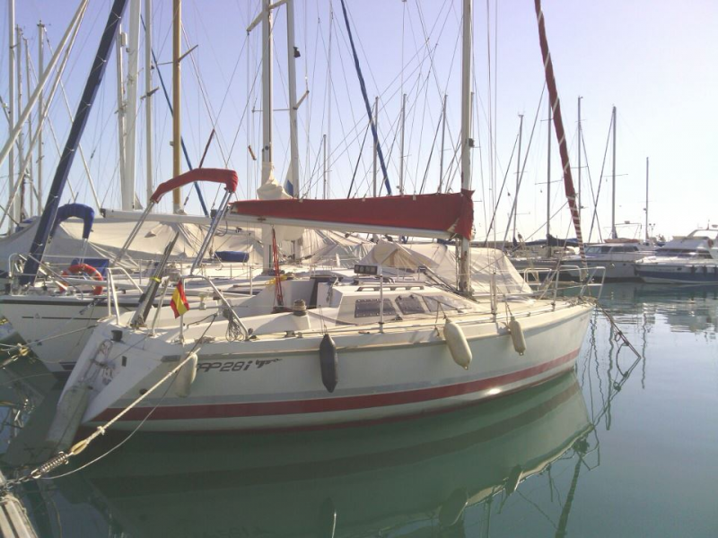 Velero insumergible 9m 