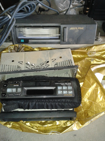 radio alpine y sony