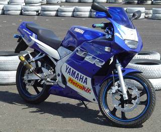 yamaha tzr 49 azul por tl de plama de 42