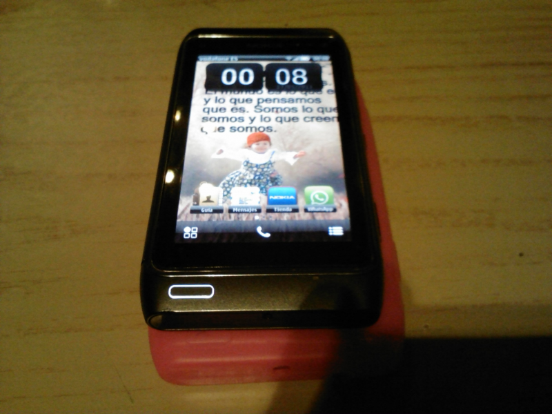 Nokia N8