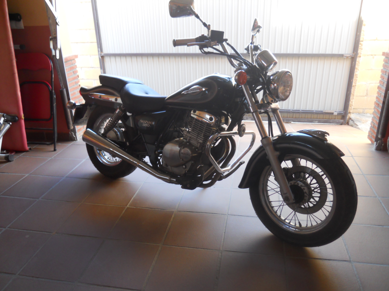 UNA MOTO