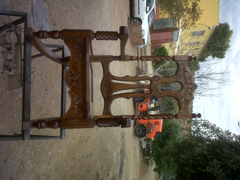 2 sillones coloniales 